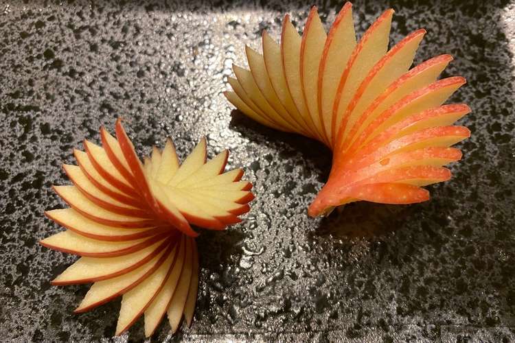 リンゴ飾り切り リンゴの扇 らせん階段 レシピ 作り方 By Foodtetu クックパッド
