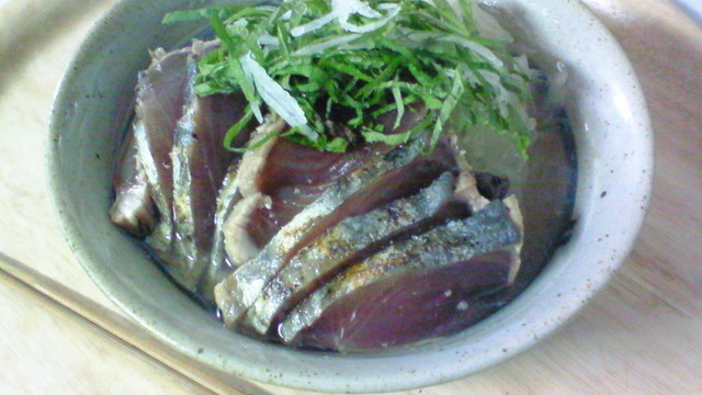 鰹のたたきでさっぱり夜食 レシピ 作り方 By Chilina クックパッド