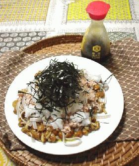 お醤油をかけていただく なめこおろしパスタ