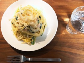 鮭のクリームパスタ