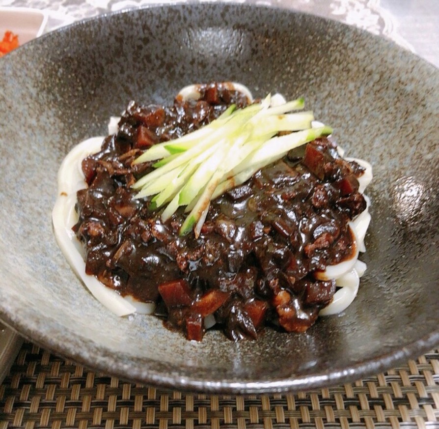 韓国ジャジャン麺の画像