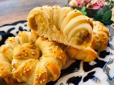 ウズベキスタン♡ピリッとカボチャのパンの写真