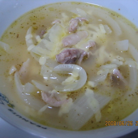 玉ねぎ＆鶏肉のスープ