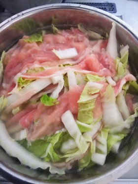 煮干し粉とシャンタンのミルフィーユ鍋