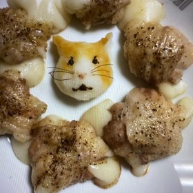 餅の 豚バラスライス肉巻き大根おろし添え