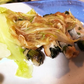 豚肉のしそ巻(梅肉ソース)