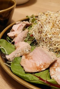 子牛のローストビーフ/ベジ/サラダ