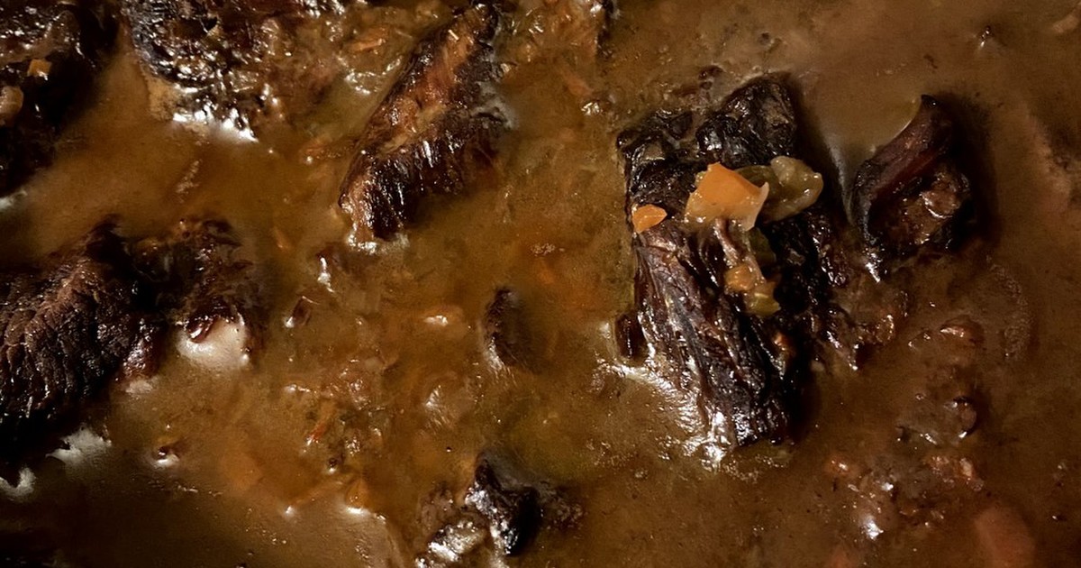 イタリア発 圧力鍋で作る牛肉のワイン煮込 レシピ 作り方 By うりねこ クックパッド 簡単おいしいみんなのレシピが349万品
