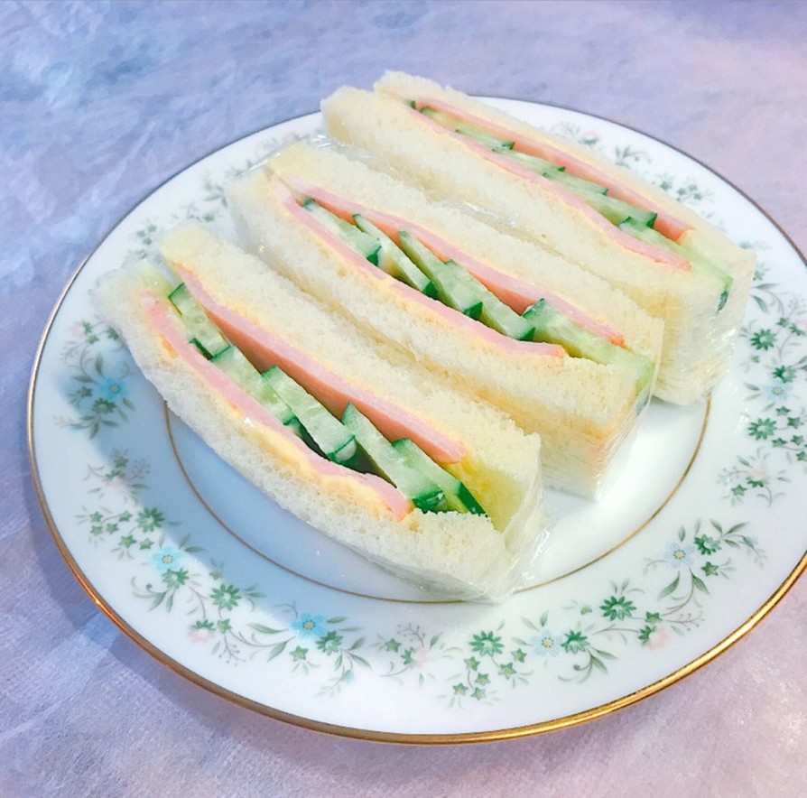 シンプル定番！ハム胡瓜のサンドイッチの画像