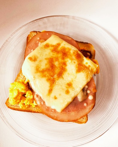 時短・朝のエッグチーズトーストの写真