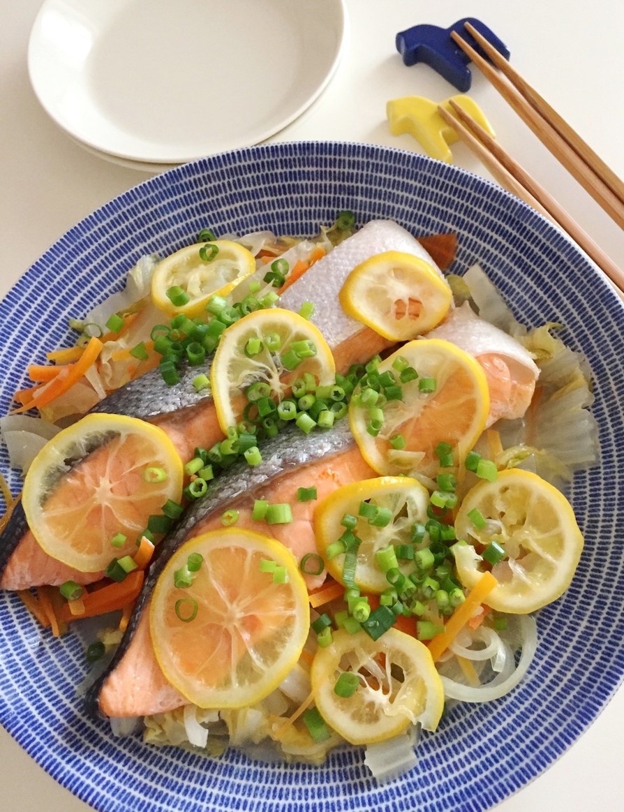 塩鮭と白菜のレモンバター蒸しの画像