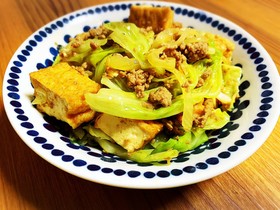 豚ひき肉と厚揚げの中華炒め