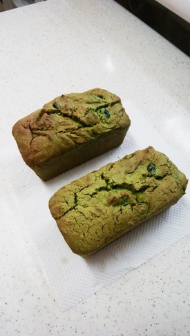 お豆入りふんわり抹茶ケーキ