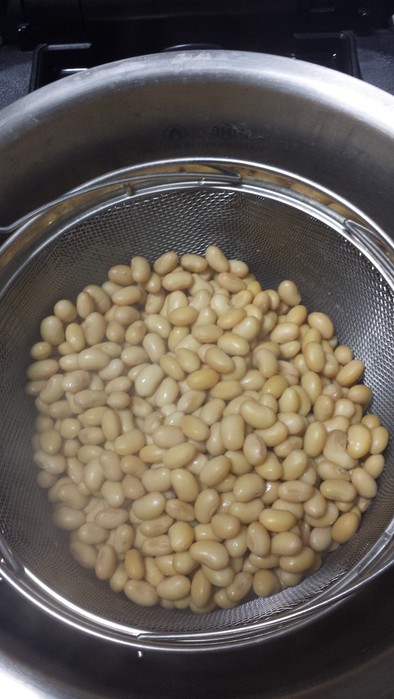 ホットクック　蒸し大豆の写真