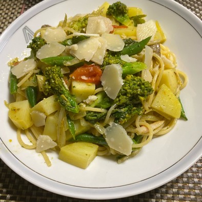 春野菜の ジェノベーゼスパゲッティの写真