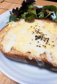 酒粕味噌マヨの腸活チーズトースト