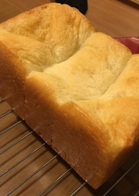 ふわっふわ絶品！手ごねで作った生食パン