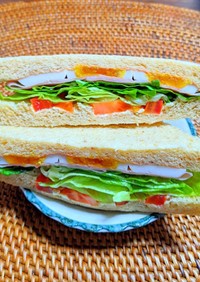 彩りミックス野菜サンドイッチ