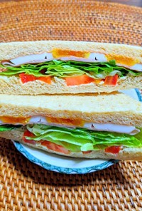 彩りミックス野菜サンドイッチ