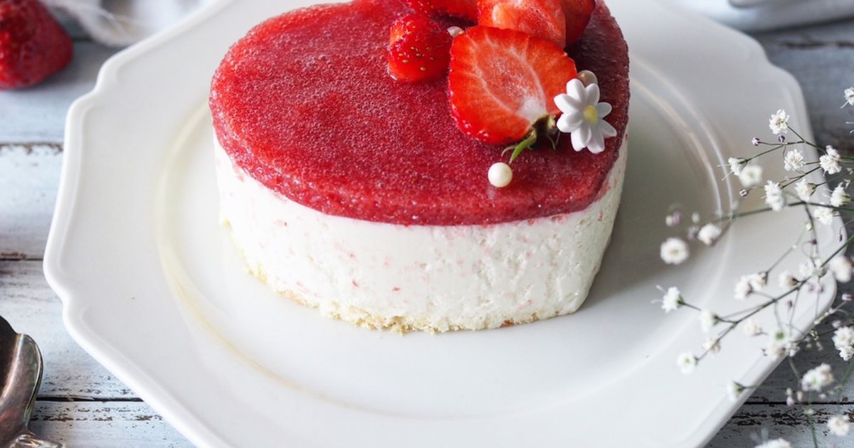 ハート ホワイトチョコレアチーズケーキ レシピ 作り方 By あやこずキッチン クックパッド 簡単おいしいみんなのレシピが350万品