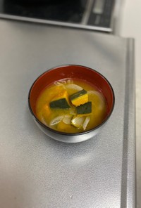 カボチャと玉葱の味噌汁
