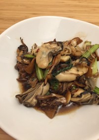 台湾家庭料理✨三杯鶏(牡蠣var)