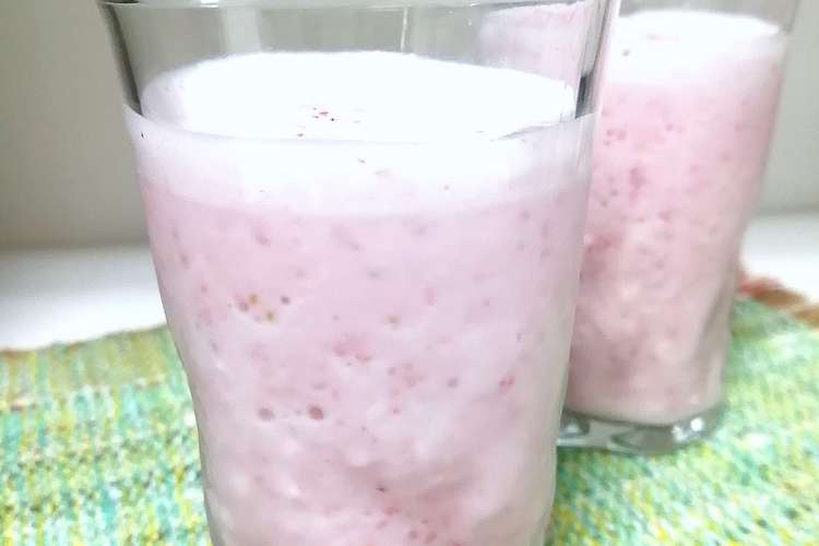 冷凍いちごで簡単 いちご牛乳 レシピ 作り方 By Cook Chie クックパッド 簡単おいしいみんなのレシピが352万品