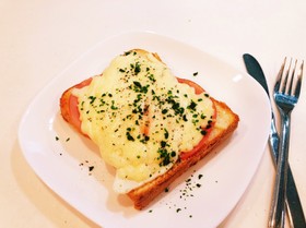 わたしの朝ごはん⑦ ハムエッグトースト