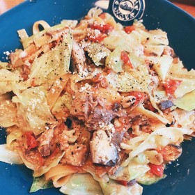 サバとキャベツのトマトパスタ