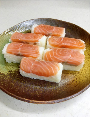 サーモンで♫ます寿司の画像