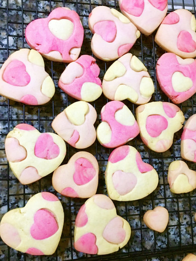 バレンタイン♡ハートの型抜きクッキーの写真