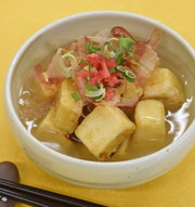 高野豆腐のあんかけ揚げ出し豆腐の写真