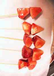 みんなが作ってる りんご飴 シロップのレシピ クックパッド 簡単おいしいみんなのレシピが358万品