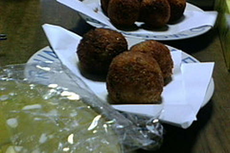 コロッケ ちがうよ チキンライスボール レシピ 作り方 By シロクママ クックパッド 簡単おいしいみんなのレシピが350万品