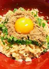みんなが作ってる インスタントラーメン 油そばのレシピ クックパッド 簡単おいしいみんなのレシピが357万品