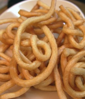 *サクサクおやつ*うどんの素揚げ*