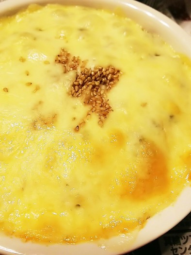 野沢菜卵かけごはんのチーズ焼きの写真