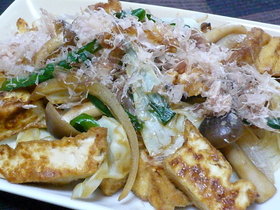お弁当にも◎厚揚げとキャベツの炒めたん☆