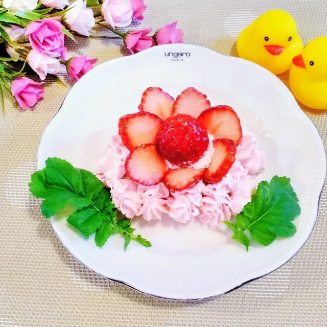 お花に見える苺の飾り切り レシピ 作り方 By ももちゃんのれしぴ クックパッド 簡単おいしいみんなのレシピが350万品