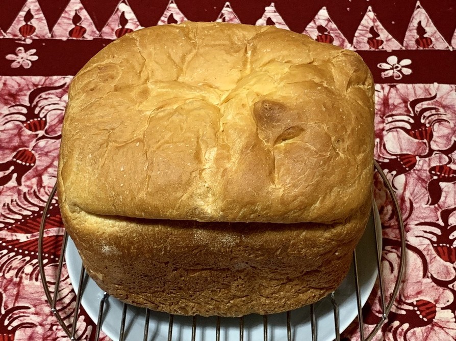 食パン(カレー味・ホームベーカリー)の画像