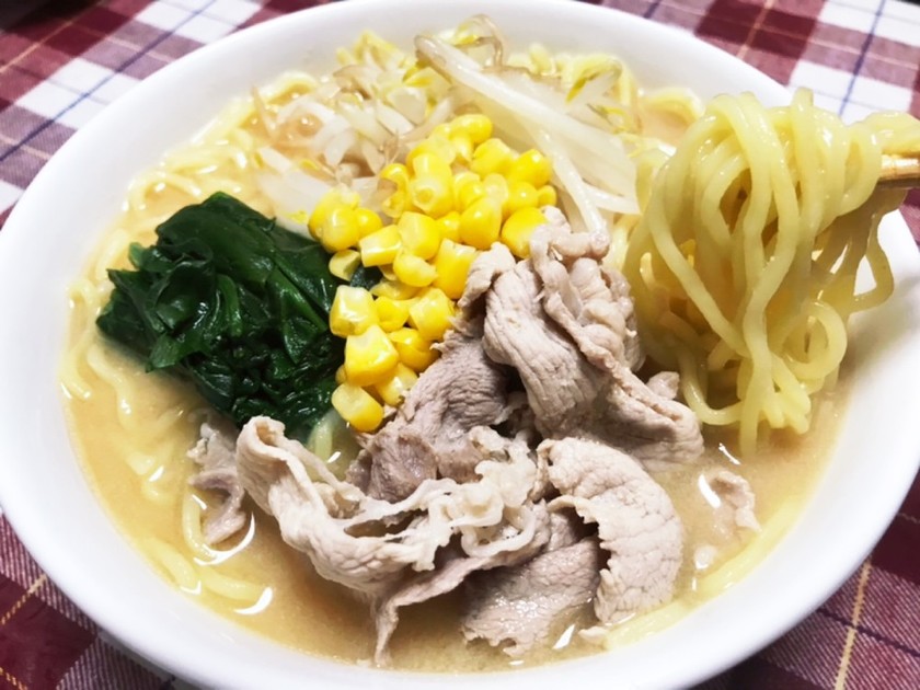 ちゃんこ鍋のスープで簡単本格みそラーメン