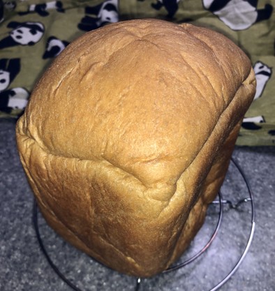 めざせダブルソフト❋穴小さいふすま食パンの写真