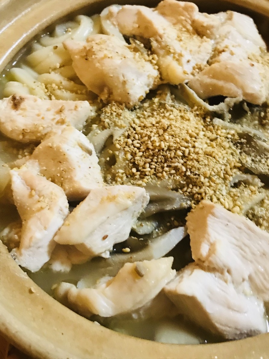 鶏肉と白菜の赤味噌＆胡麻うどん鍋の画像