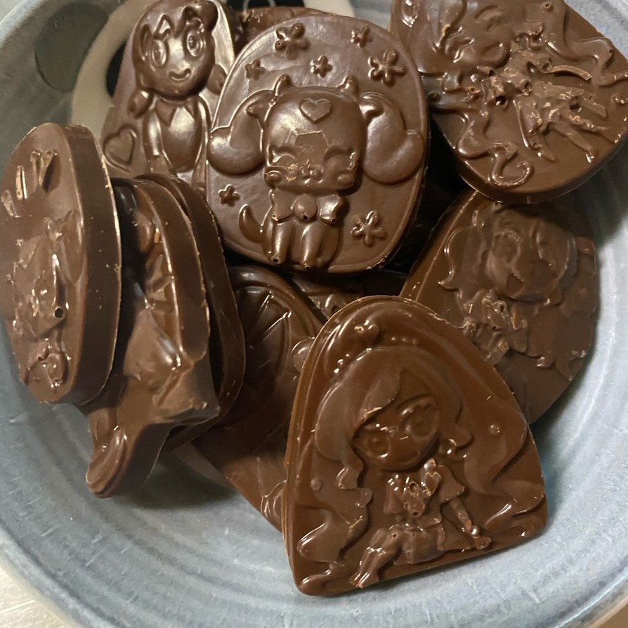 プリキュアのチョコレートを作ります。の画像