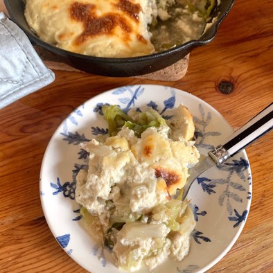 お豆腐ホワイトソースのキャベツグラタンの写真