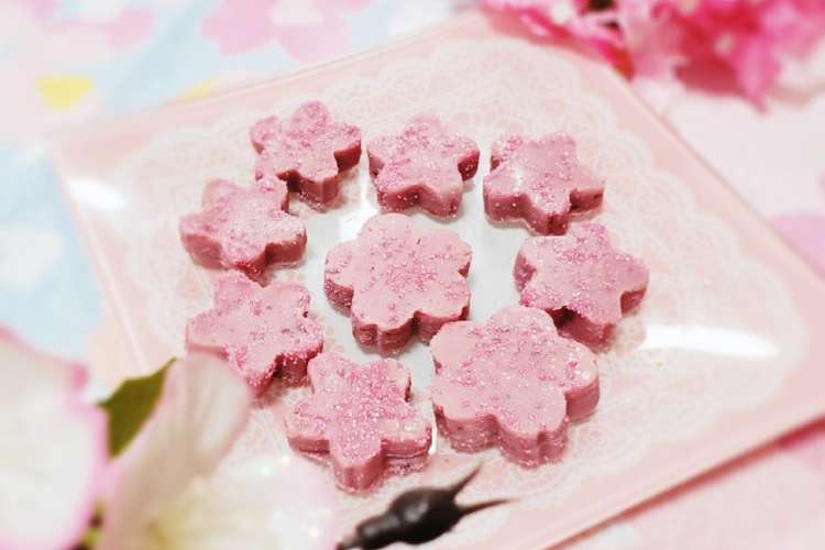 春スイーツ 桜ストロベリー生チョコ レシピ 作り方 By Ayakoooooo クックパッド 簡単おいしいみんなのレシピが361万品