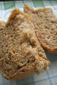 ホシノ＆ 3種類の粉で　 干し柿食パン