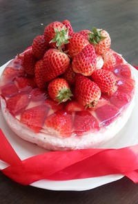 胸きゅん♡いちごのレアチーズケーキ