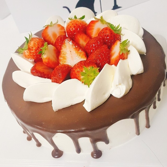 材料は2つ ドリップケーキ レシピ 作り方 By ゅかりฅ W ฅ クックパッド 簡単おいしいみんなのレシピが371万品