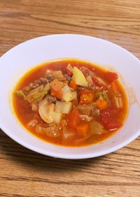 キャベツと挽肉のトマトスープ